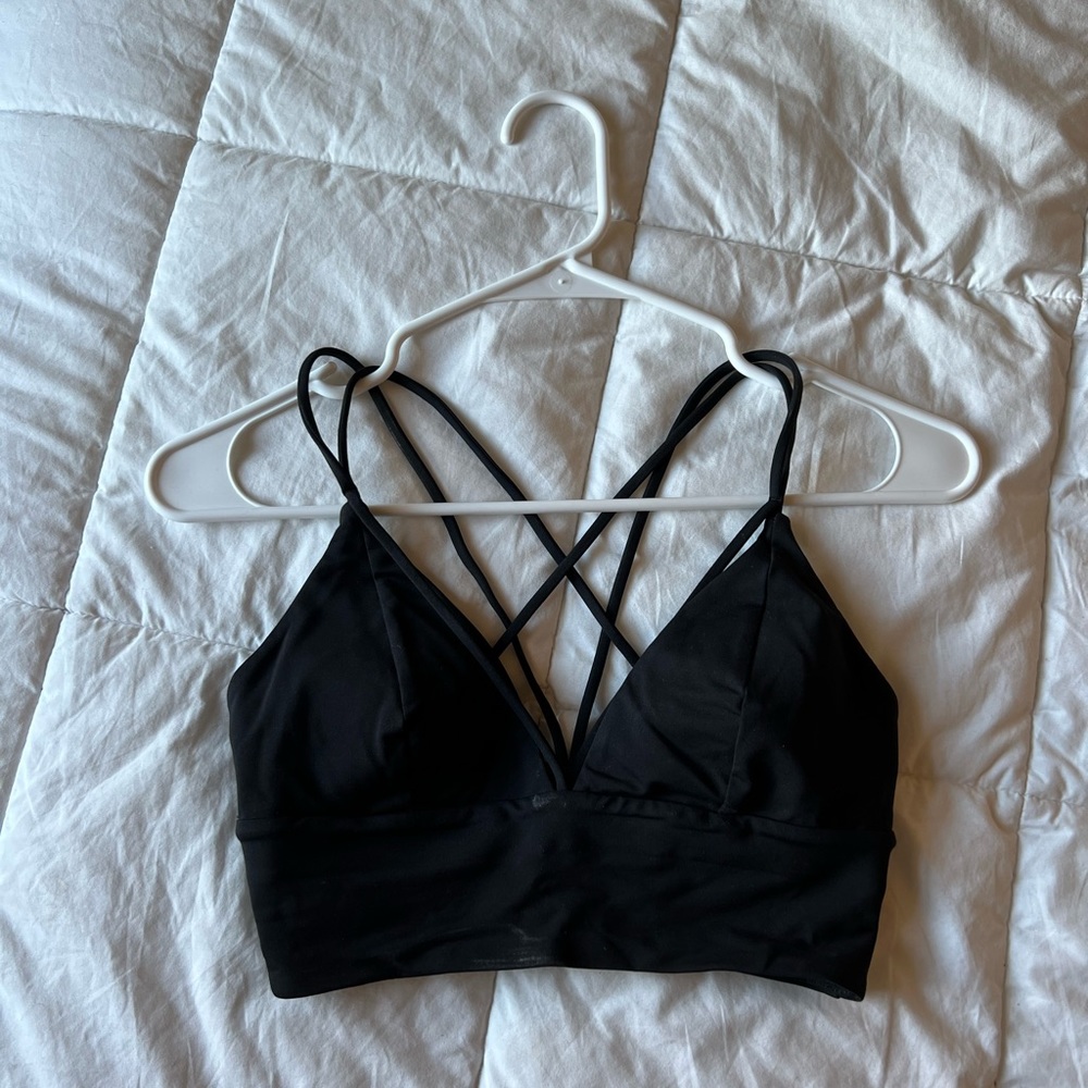 Lululemon black sports bra